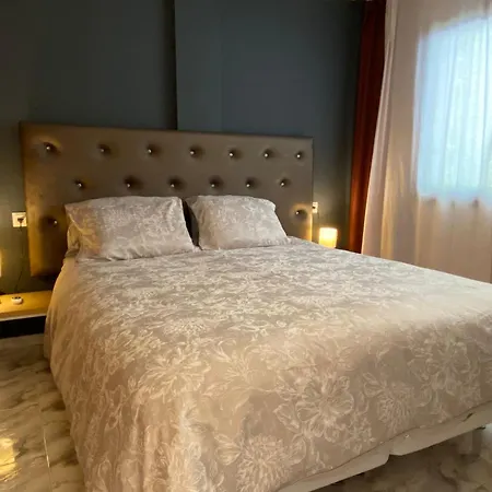 Cosy Close By Parque De La Paloma